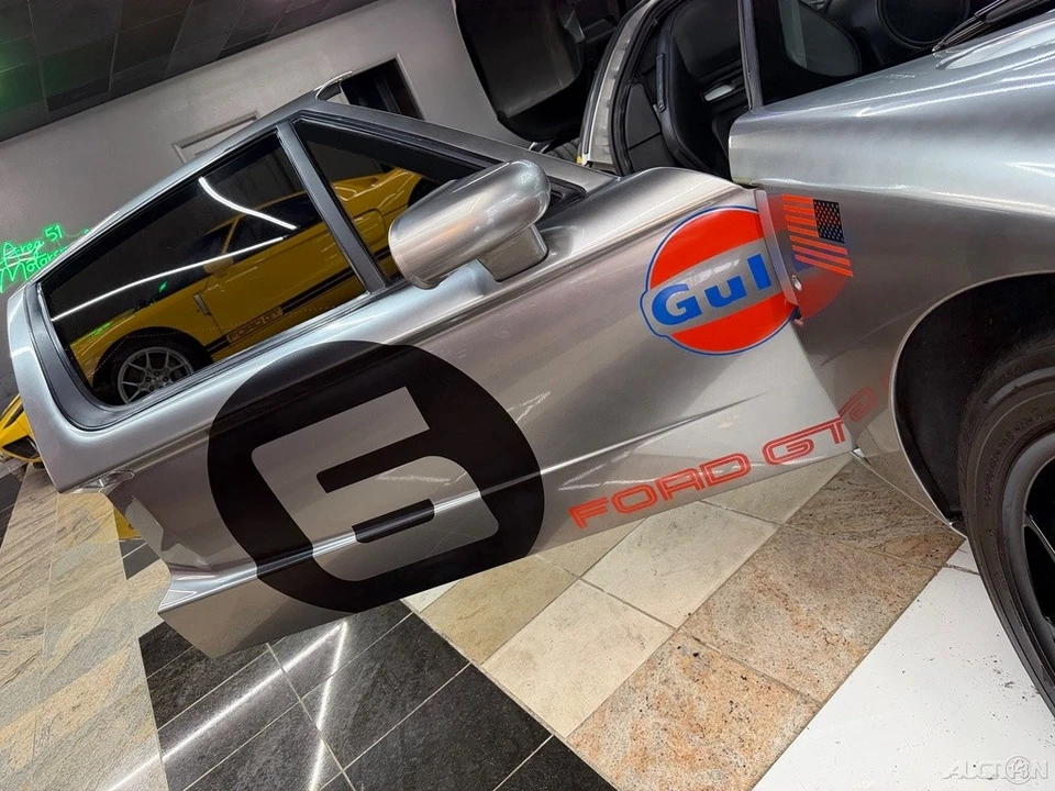 2006 Ford GT 1st Gen - Image 11 of 12