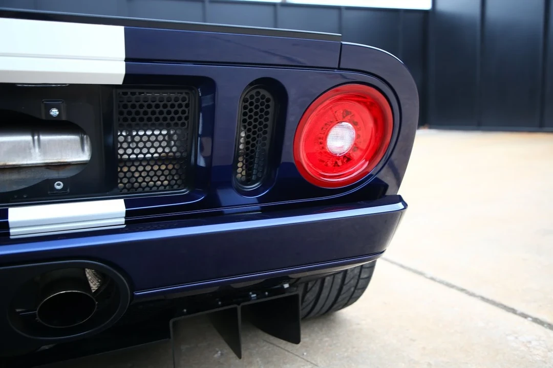 2006 Ford GT 1st Gen - Image 18 of 21