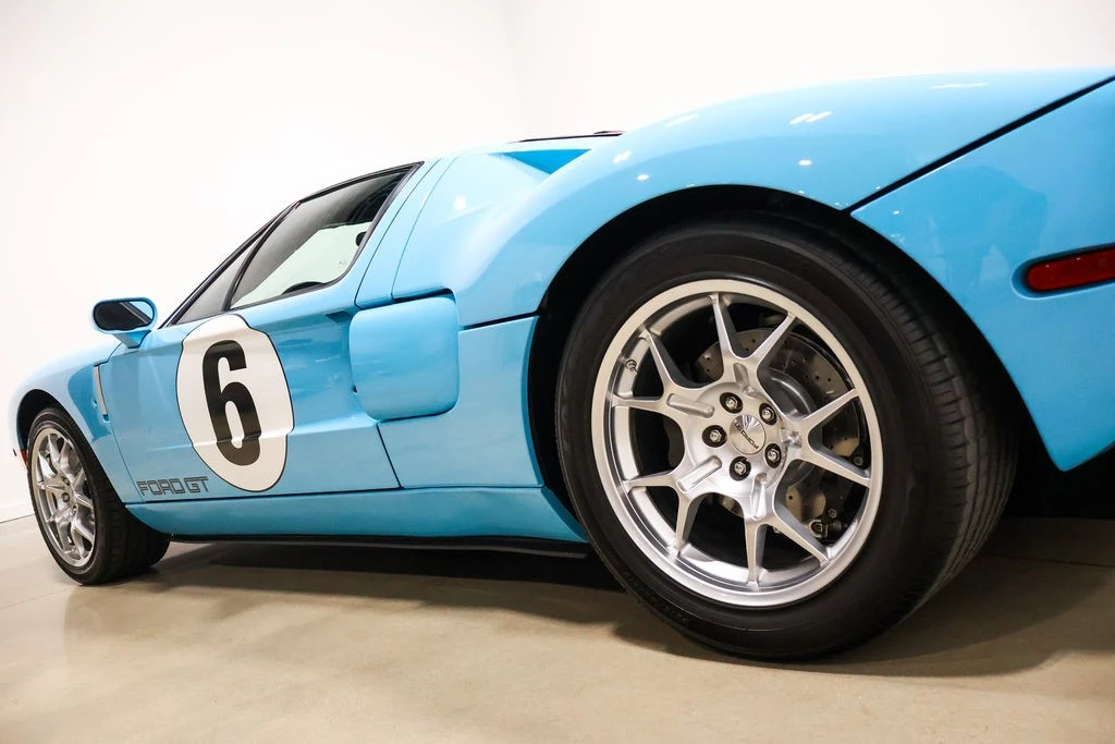 2006 Ford GT 1st Gen - Image 19 of 24
