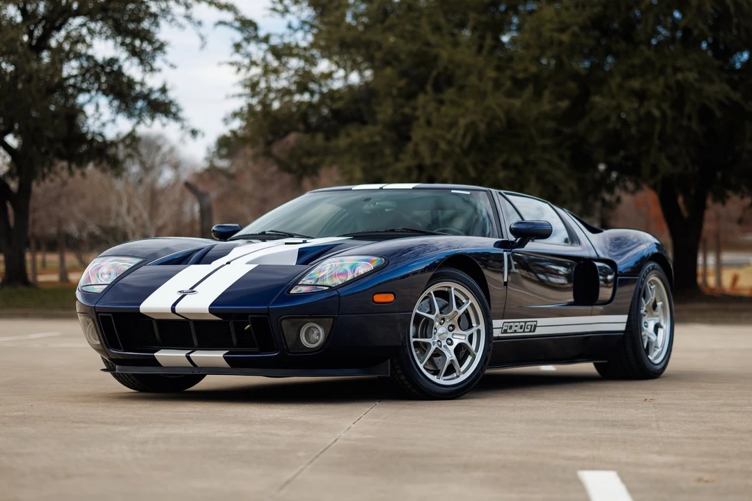 2006 Ford GT 1st Gen - Image 2 of 12