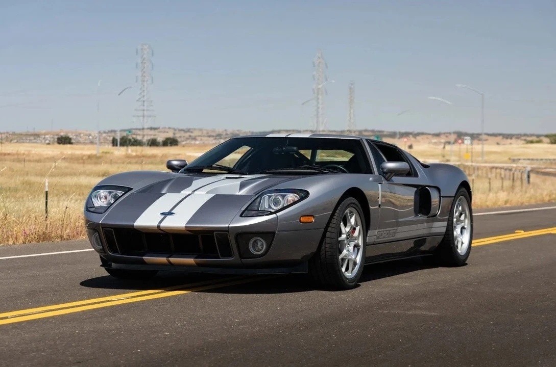 2006 Ford GT 1st Gen - Image 2 of 12