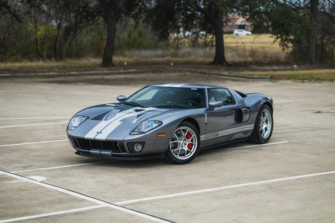 2006 Ford GT 1st Gen - Image 2 of 12