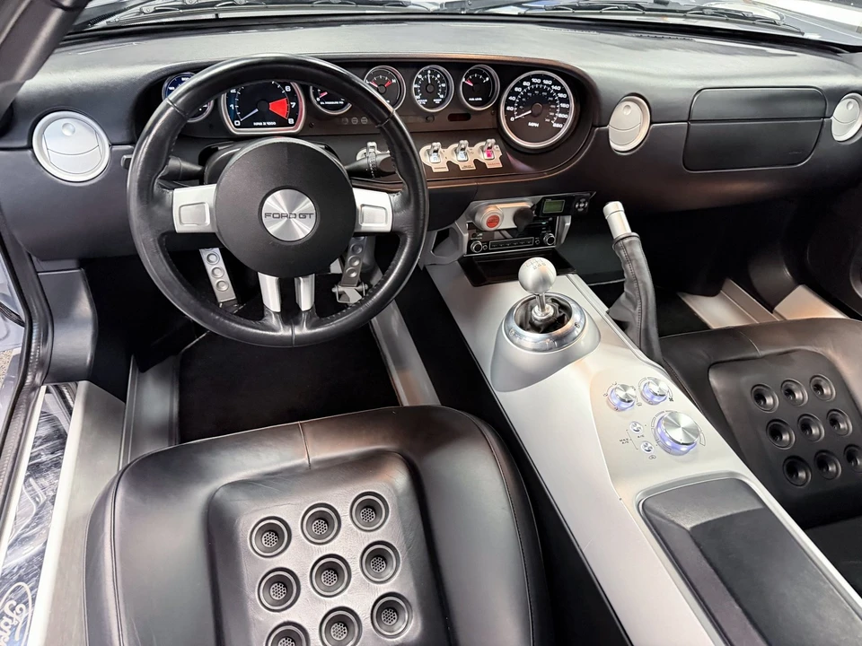 2006 Ford GT 1st Gen - Image 19 of 24