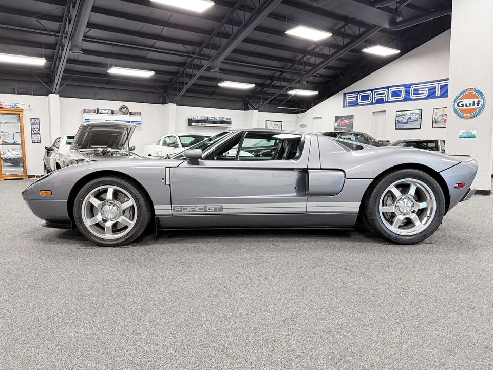 2006 Ford GT 1st Gen - Image 2 of 24