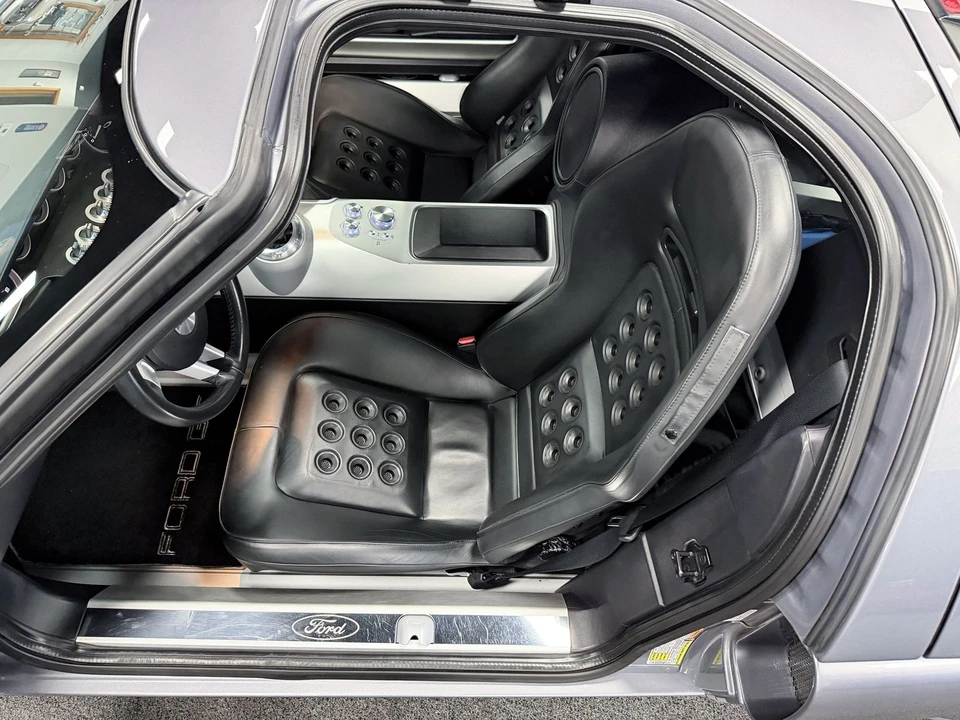 2006 Ford GT 1st Gen - Image 18 of 24