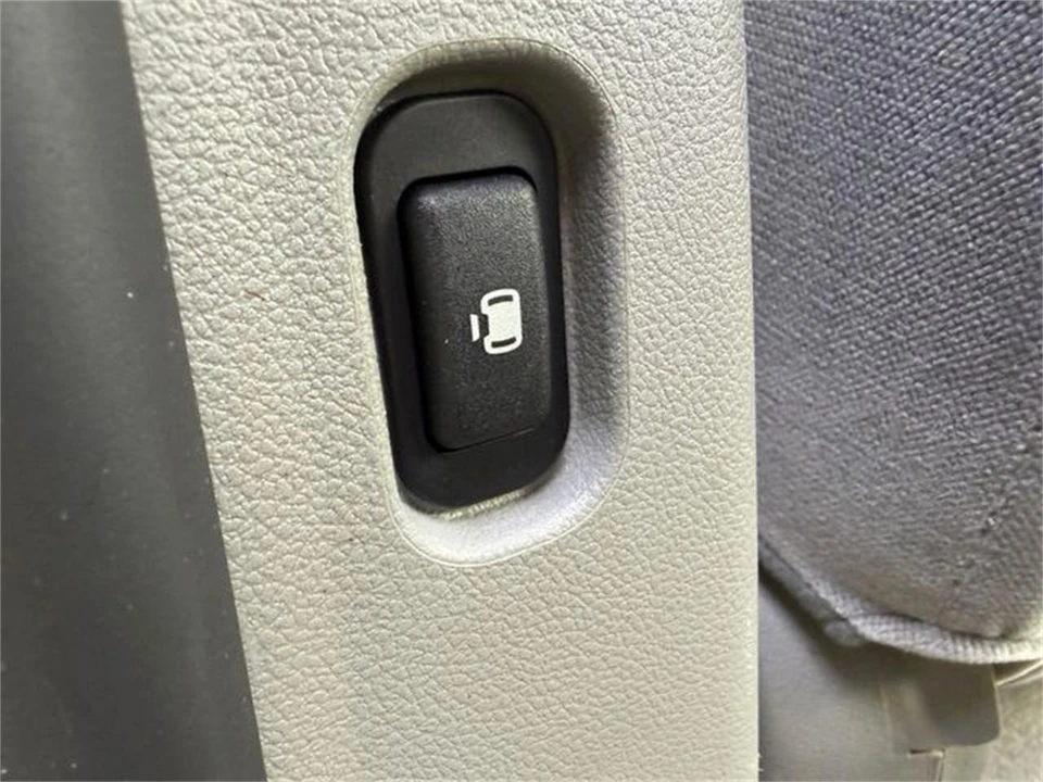 2006 Ford - Image 23 of 31