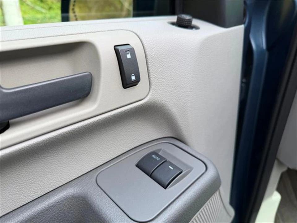 2006 Ford - Image 18 of 31