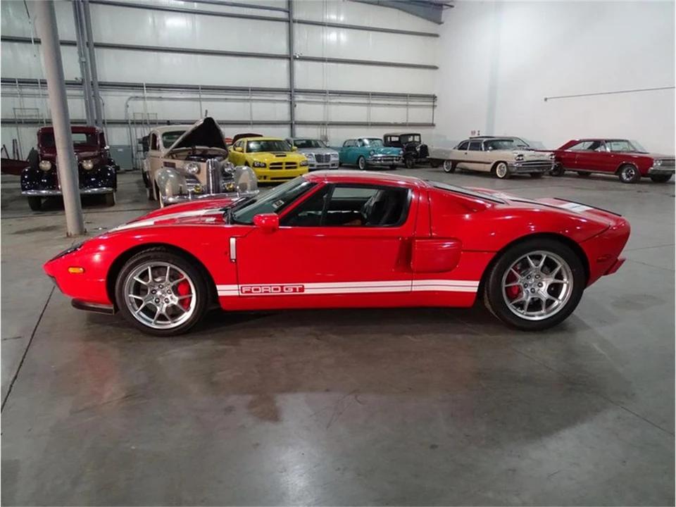 2006 Ford GT 1st Gen - Image 14 of 31