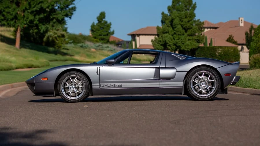 2006 Ford GT 1st Gen - Image 2 of 31