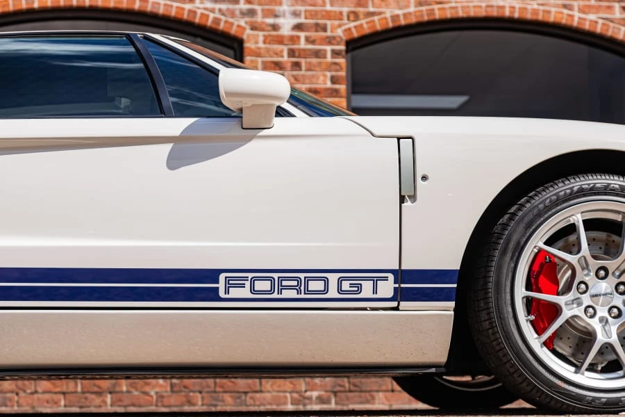 2006 Ford GT 1st Gen - Image 14 of 31