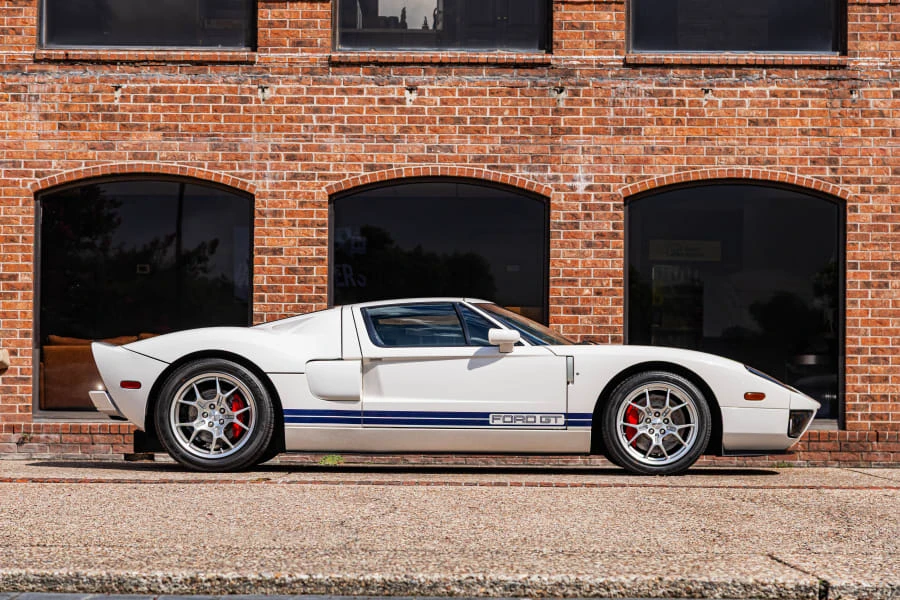 2006 Ford GT 1st Gen - Image 2 of 31