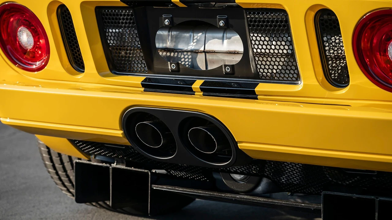 2006 Ford GT 1st Gen - Image 29 of 31