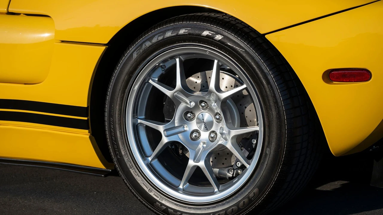 2006 Ford GT 1st Gen - Image 27 of 31