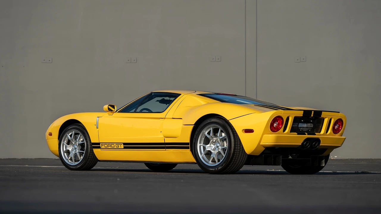 2006 Ford GT 1st Gen - Image 3 of 31