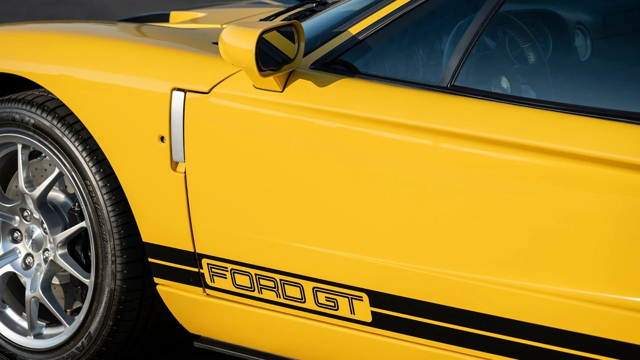 2006 Ford GT 1st Gen - Image 23 of 31
