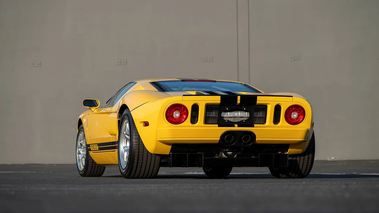 2006 Ford GT 1st Gen - Image 14 of 31