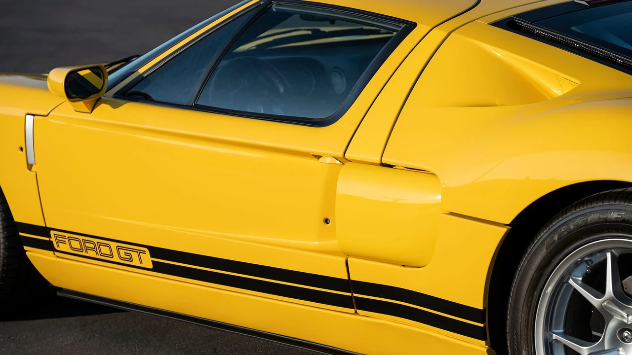 2006 Ford GT 1st Gen - Image 24 of 31