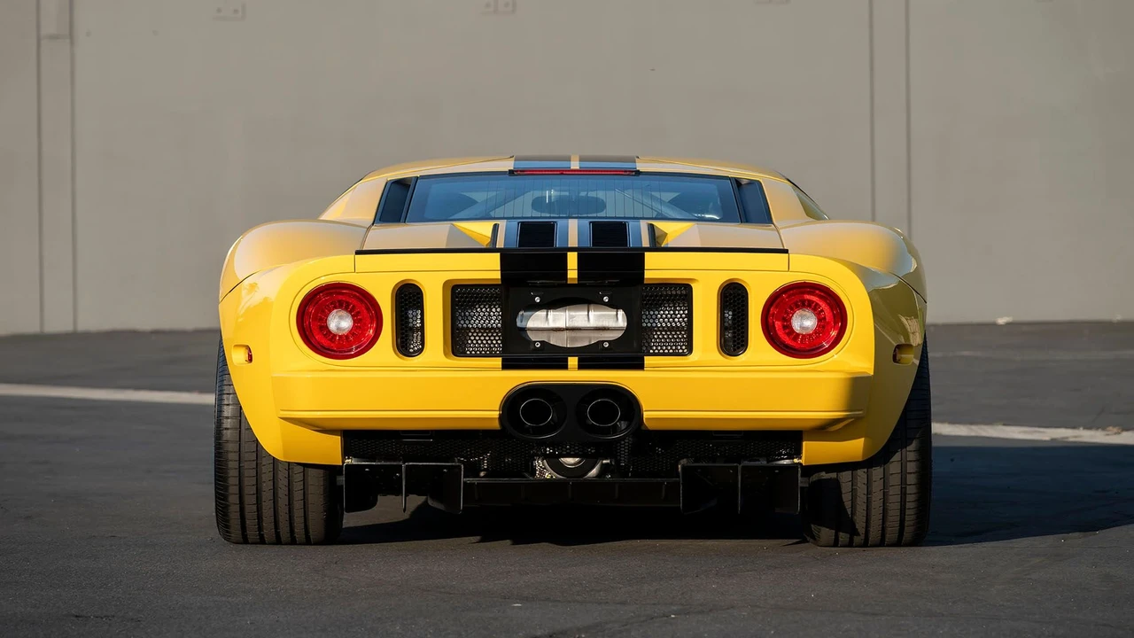 2006 Ford GT 1st Gen - Image 9 of 31