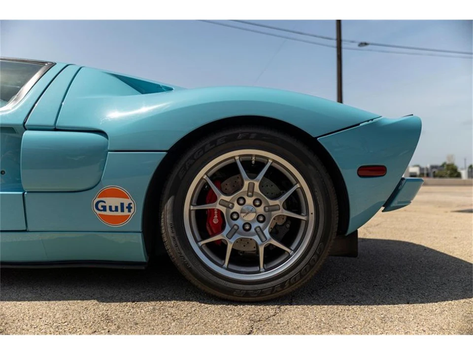 2006 Ford GT 1st Gen - Image 15 of 31
