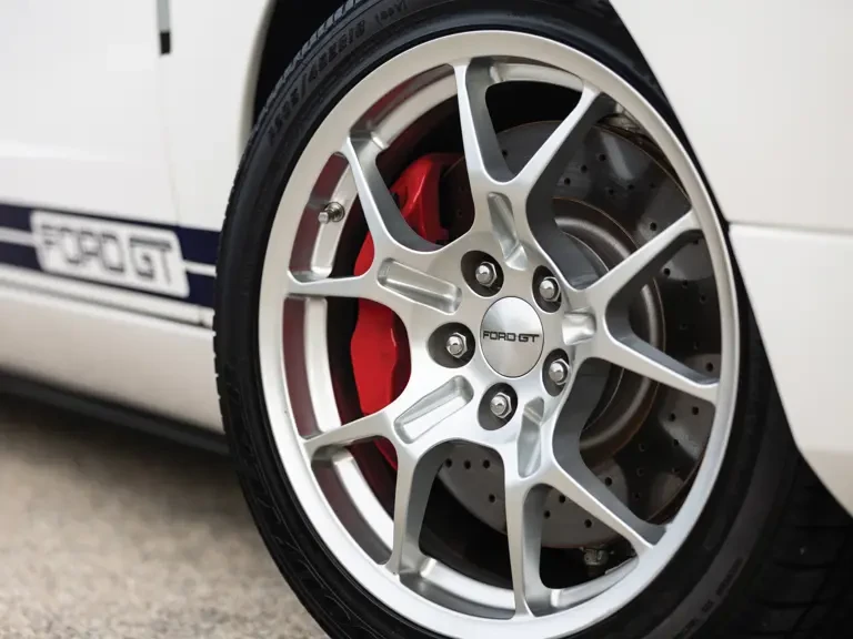 2006 Ford GT 1st Gen - Image 19 of 26