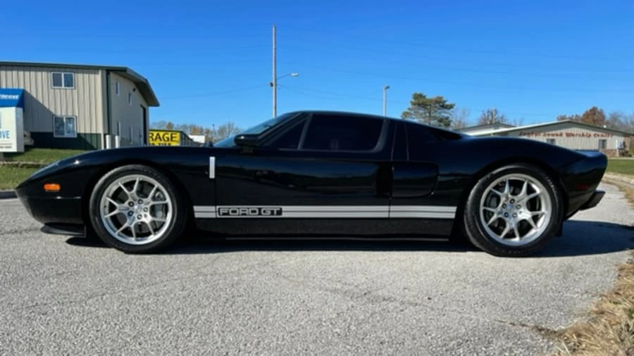 2006 Ford GT 1st Gen - Image 2 of 12
