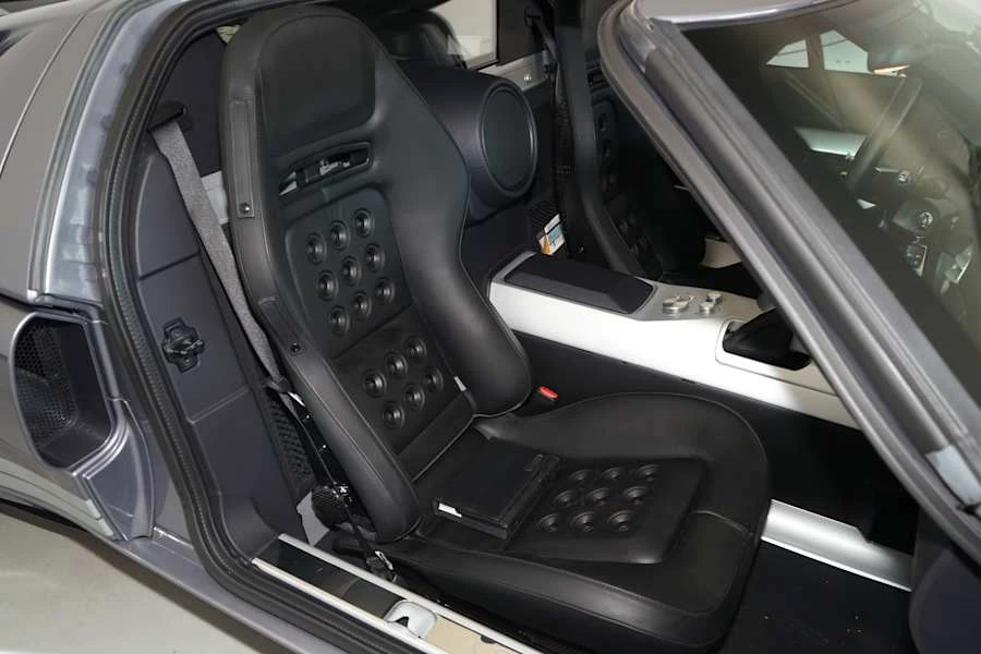 2006 Ford GT 1st Gen - Image 13 of 27