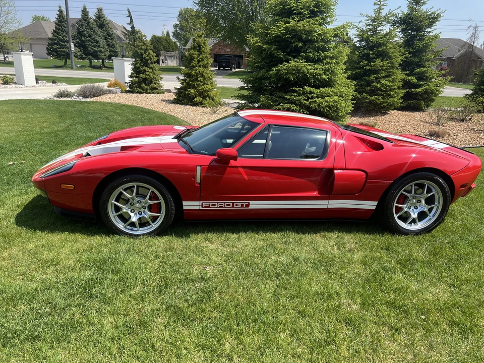 2006 Ford GT 1st Gen - Image 13 of 31