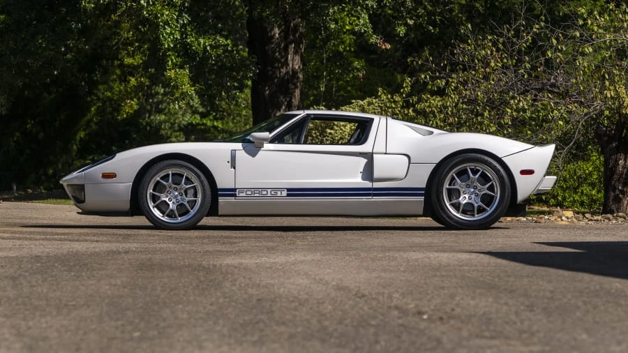 2006 Ford GT 1st Gen - Image 2 of 21