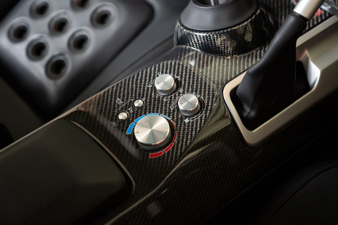 2006 Ford GT 1st Gen - Image 27 of 31