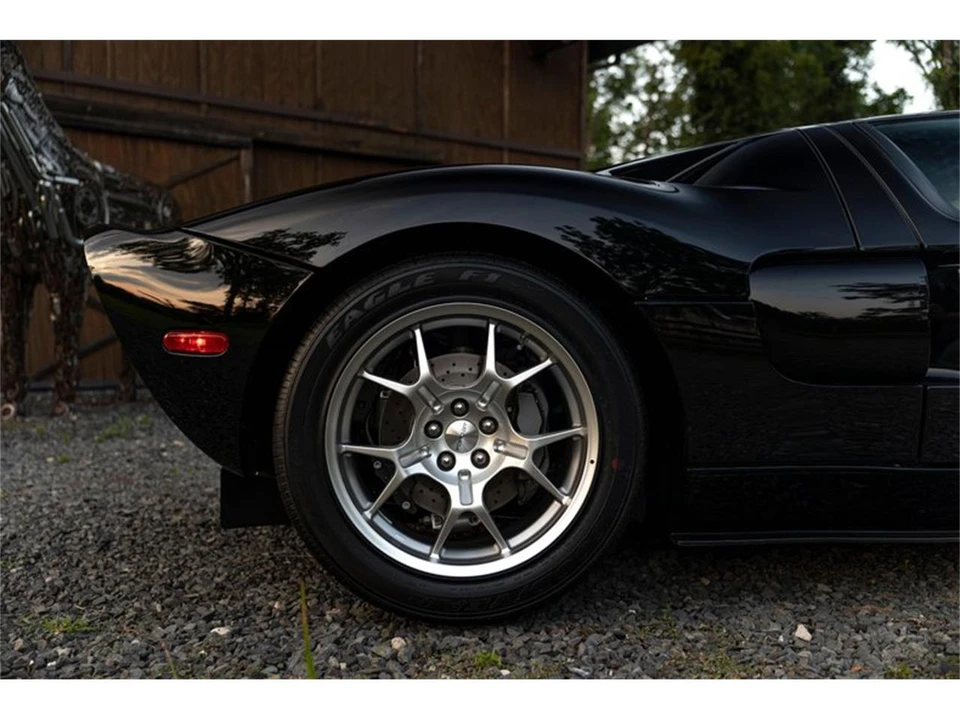 2006 Ford GT 1st Gen - Image 26 of 31