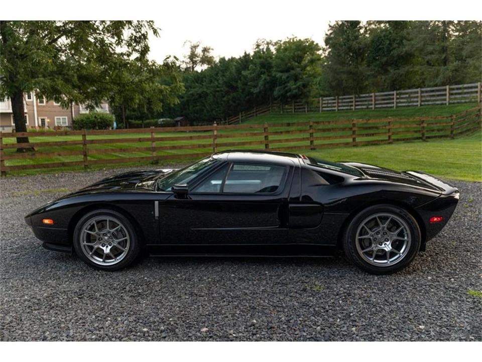 2006 Ford GT 1st Gen - Image 14 of 31