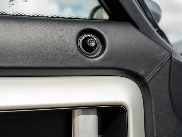 2006 Ford GT 1st Gen - Image 17 of 31