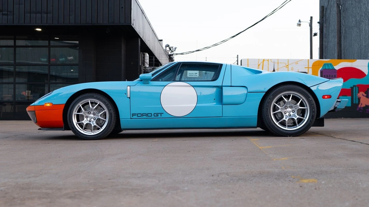 2006 Ford GT 1st Gen - Image 11 of 31