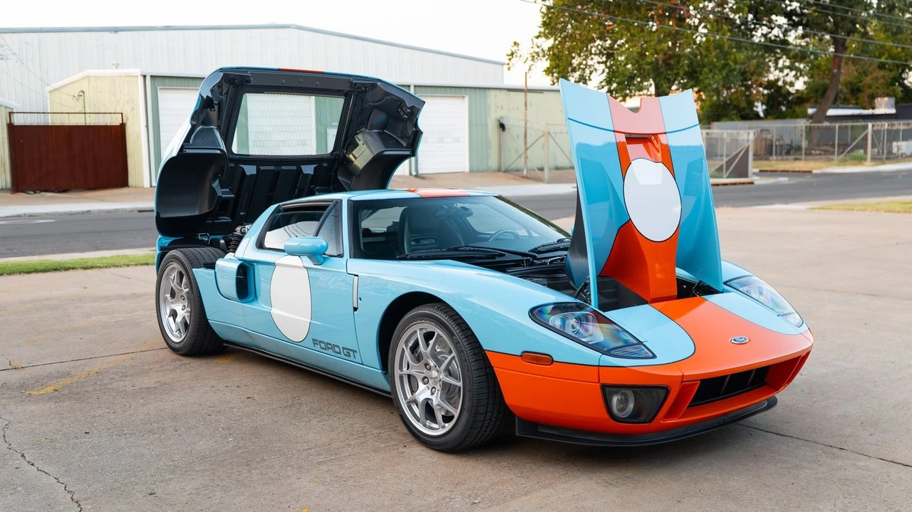 2006 Ford GT 1st Gen - Image 30 of 31