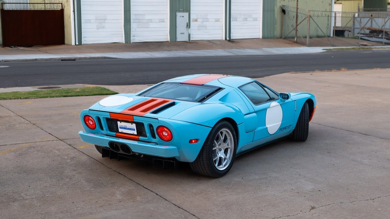 2006 Ford GT 1st Gen - Image 13 of 31