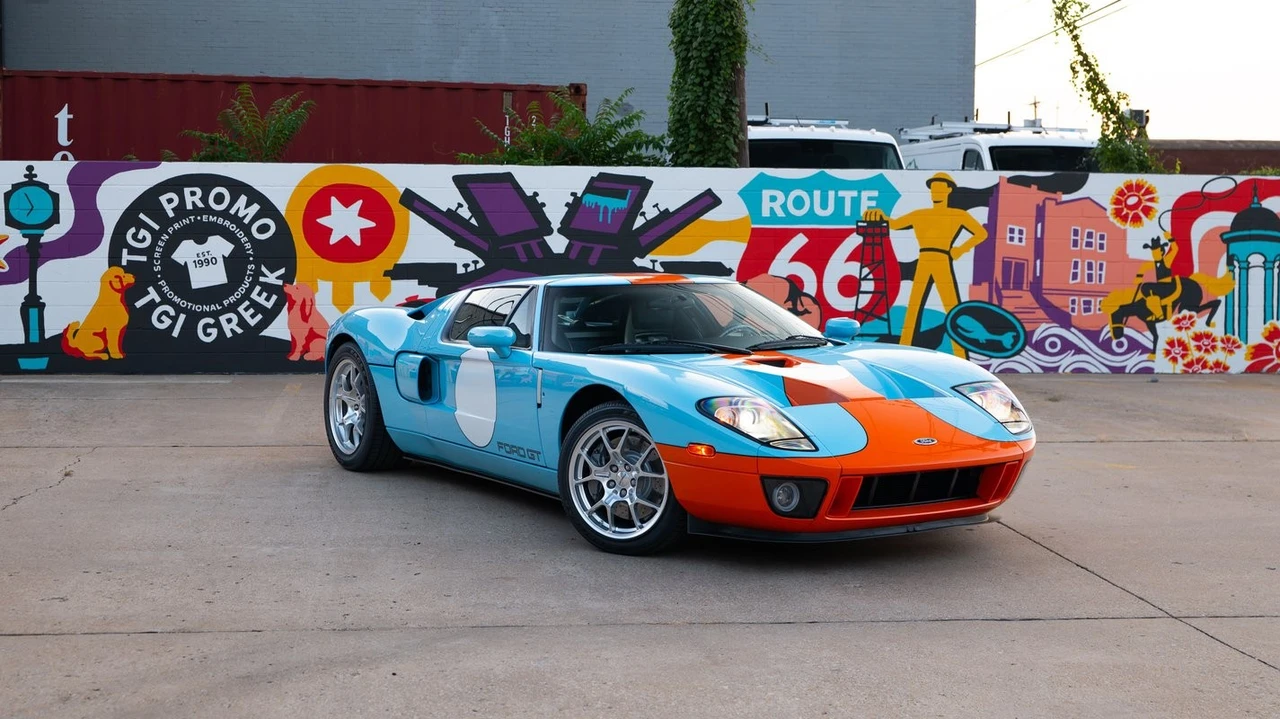 2006 Ford GT 1st Gen - Image 2 of 31