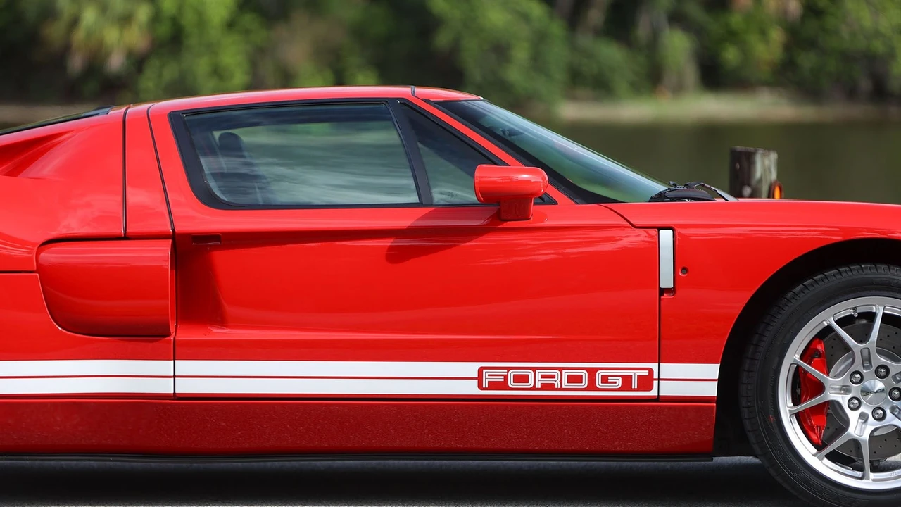 2006 Ford GT 1st Gen - Image 29 of 31