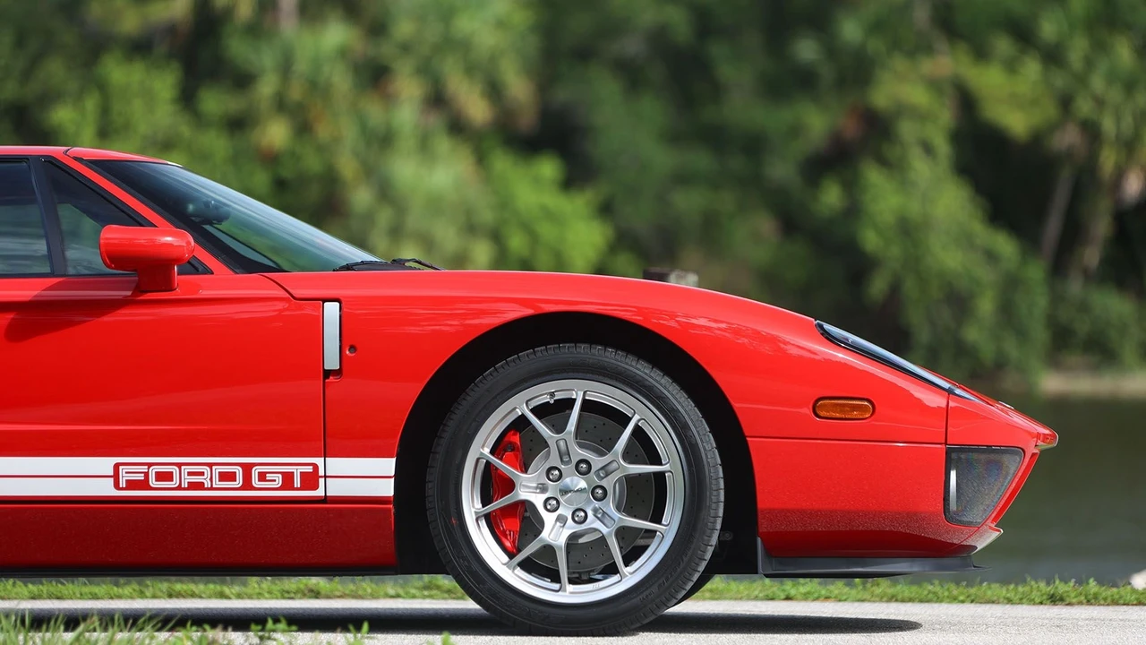 2006 Ford GT 1st Gen - Image 25 of 31