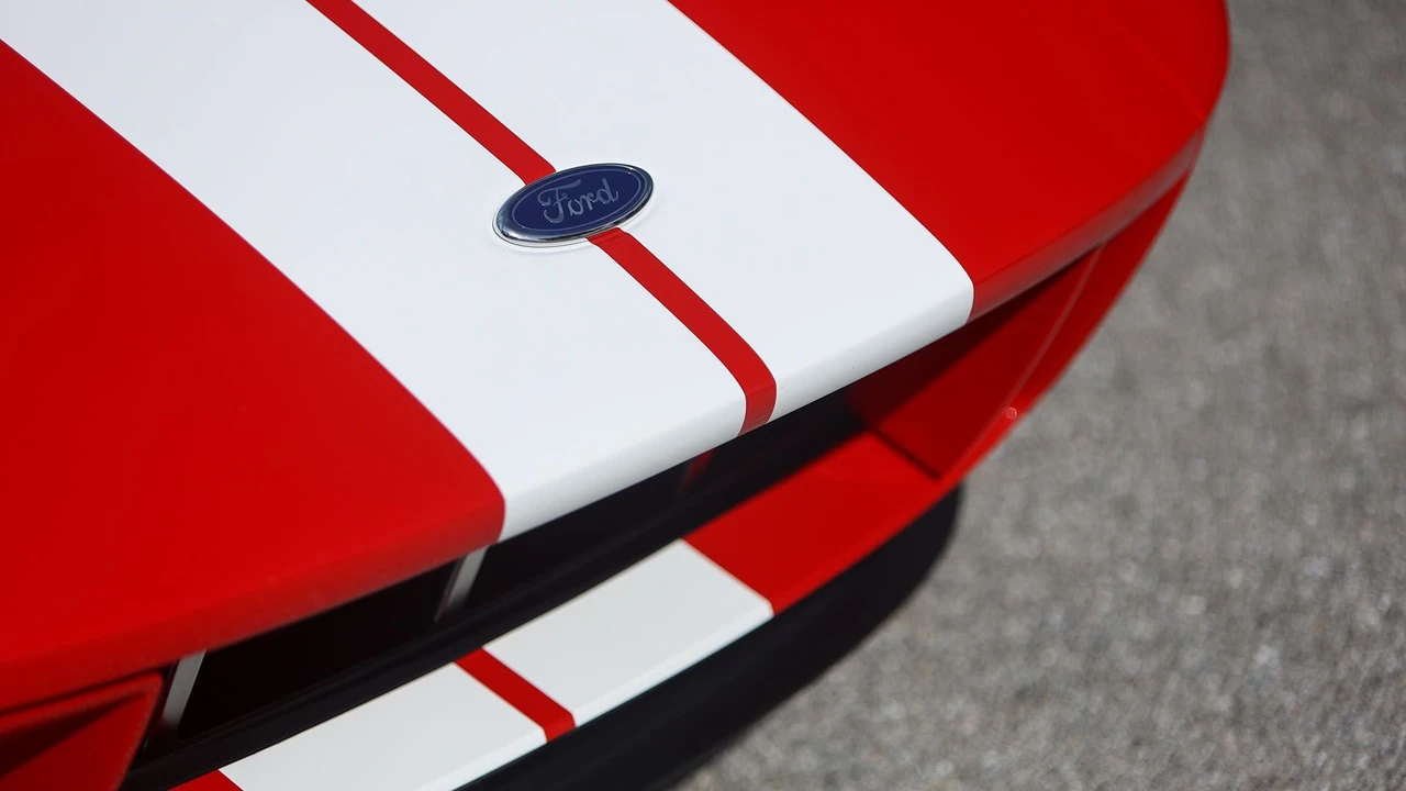 2006 Ford GT 1st Gen - Image 18 of 31