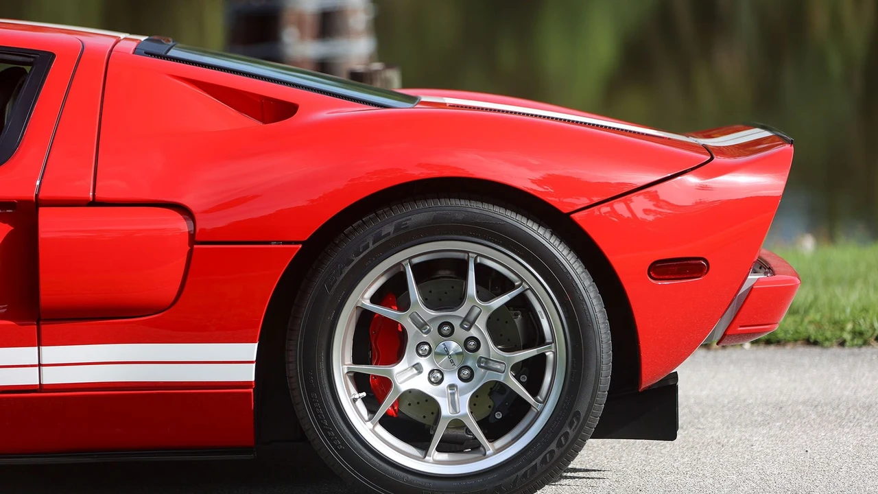 2006 Ford GT 1st Gen - Image 30 of 31