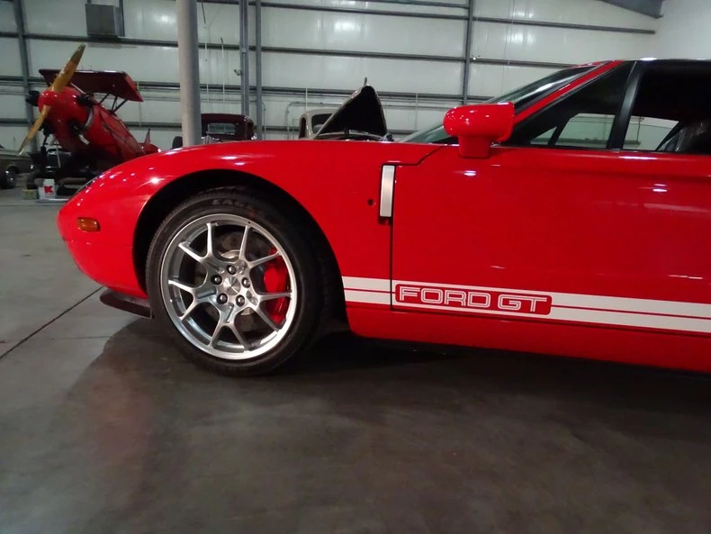 2006 Ford GT 1st Gen - Image 17 of 31