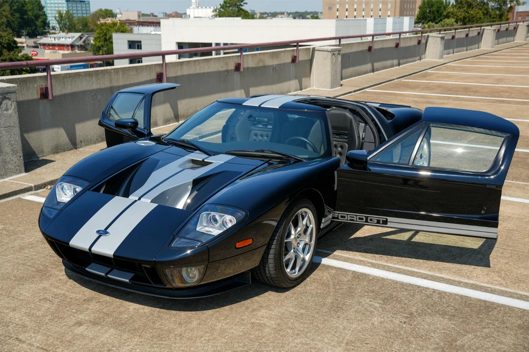 2006 Ford GT 1st Gen - Image 16 of 31