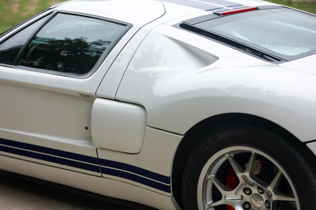 2006 Ford GT 1st Gen - Image 14 of 31