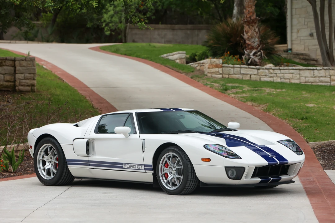 2006 Ford GT 1st Gen - Image 2 of 31