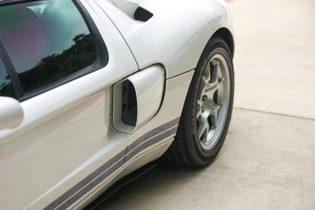 2006 Ford GT 1st Gen - Image 22 of 31