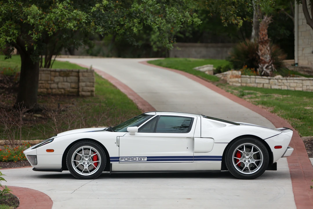 2006 Ford GT 1st Gen - Image 5 of 31