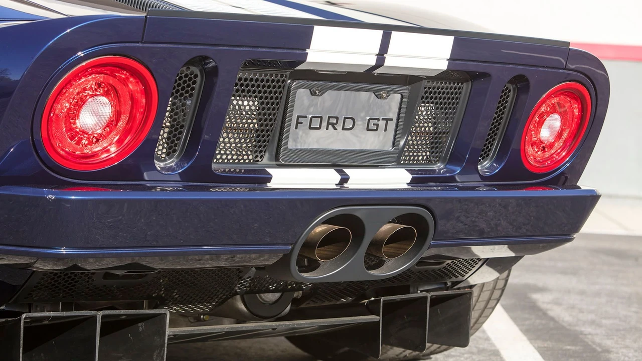 2006 Ford GT 1st Gen - Image 21 of 31
