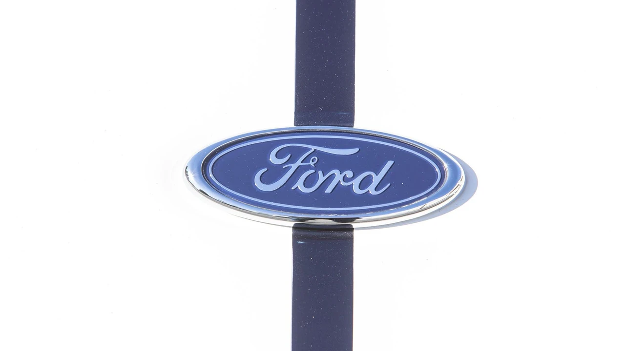 2006 Ford GT 1st Gen - Image 12 of 31
