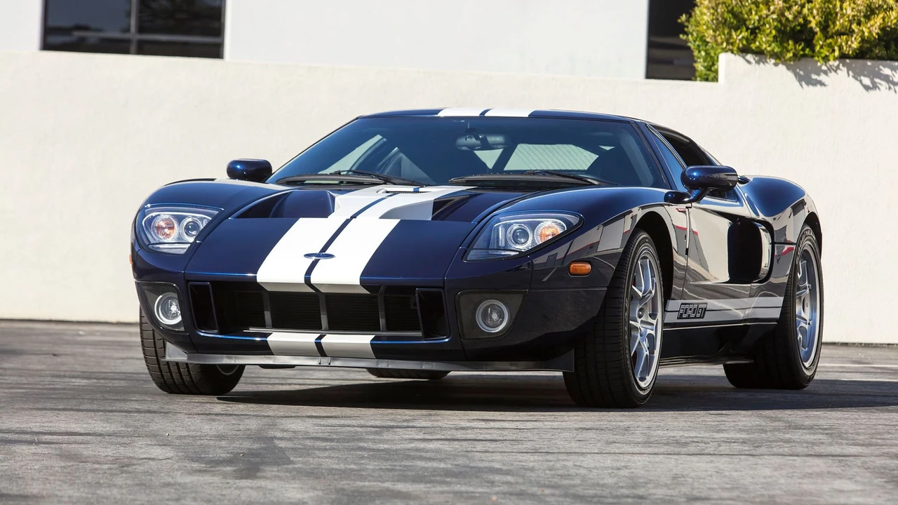 2006 Ford GT 1st Gen - Image 2 of 31
