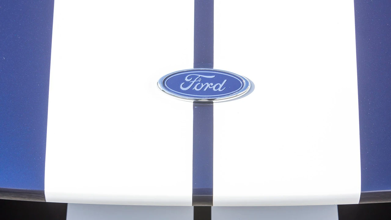 2006 Ford GT 1st Gen - Image 13 of 31